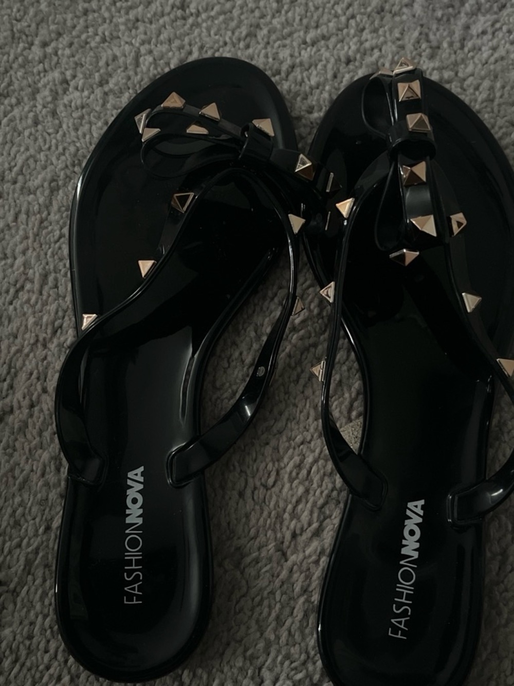Fashion nova rubber sandals